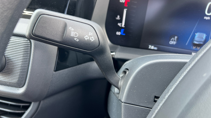 Ford Transit Courier Diesel 1.5 EcoBlue Trend Van - Image 34